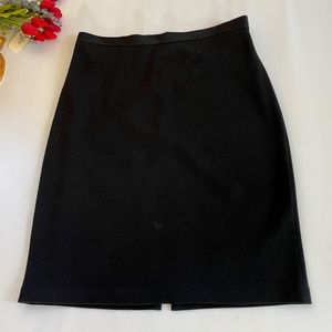ST JOHN Caviar Stretch Knit Black Wool Blend Pencil Skirt Knee Length Essential